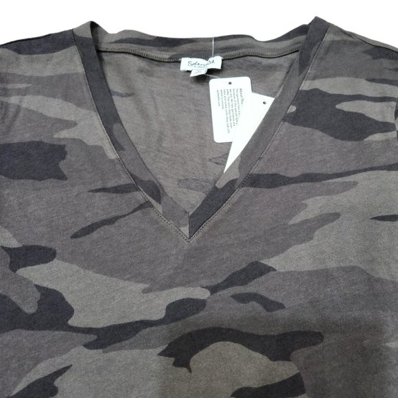NWT Splendid Kate Camo V Neck Casual Soft Short Sleeve Tee Top Size XS - Picture 3 of 7